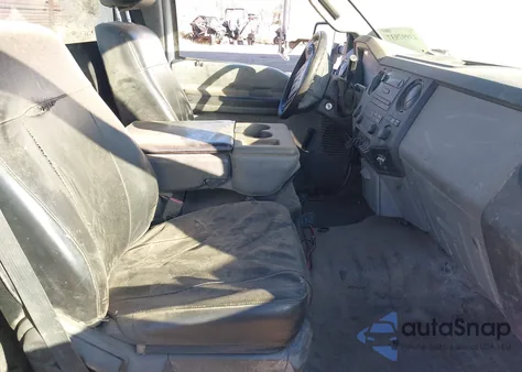 2012 Ford F-250 Xl z USA, uszkodzony, nr VIN 1FTBF2B66CEB82668